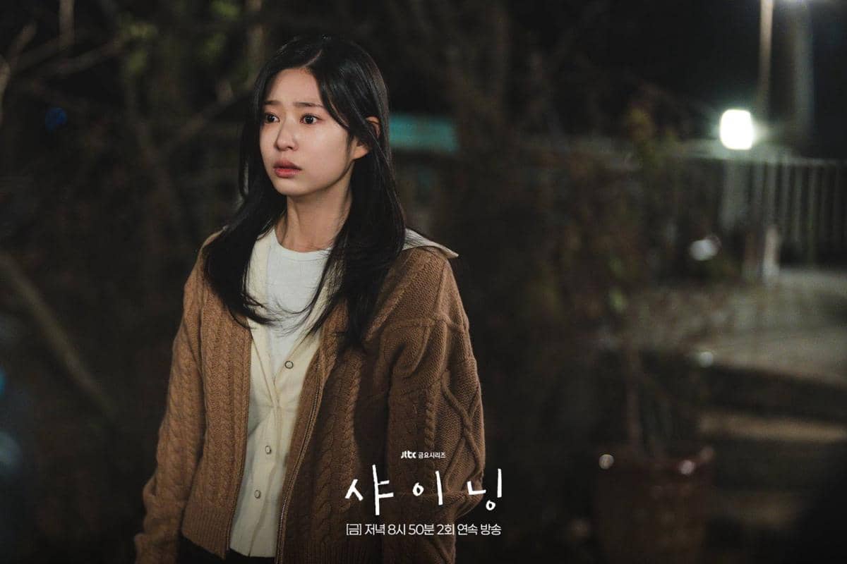 Cuplikan drama Korea Still Shining