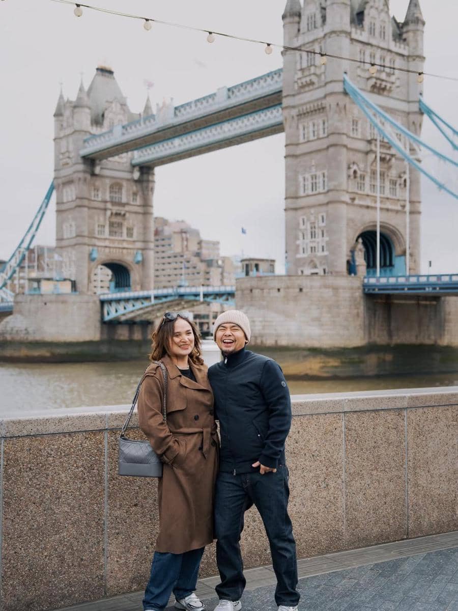 Wendi Cagur dan keluarga liburan