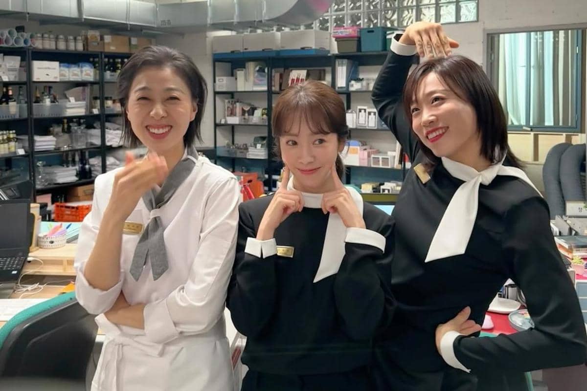 Still cut The Practical Guide to Love