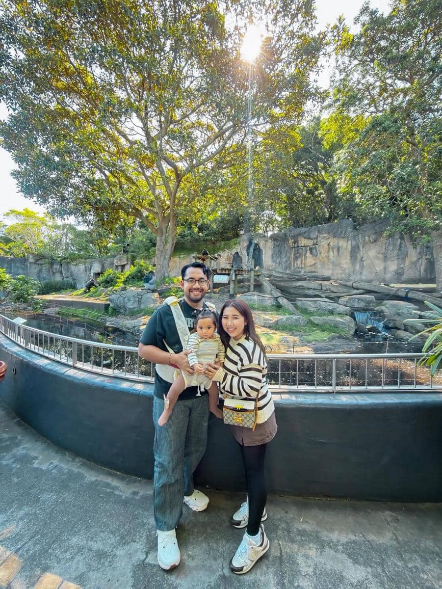  Kiky Saputri ajak keluarga ke Taronga Zoo di Sydney