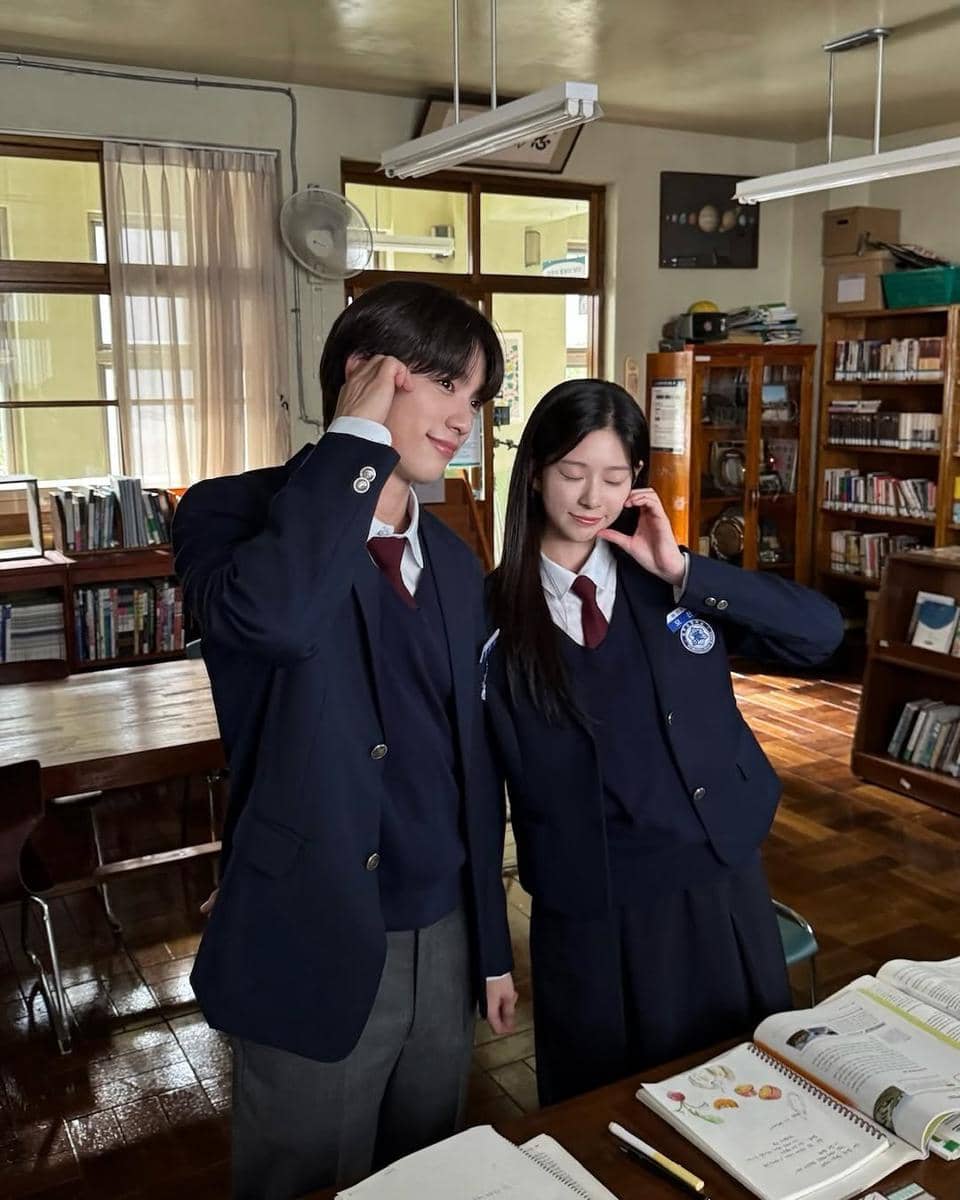 Di balik layar Still Shining