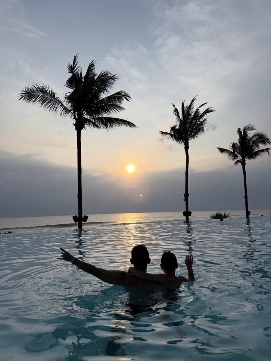 Citra Kirana dan Rezky Adhitya liburan