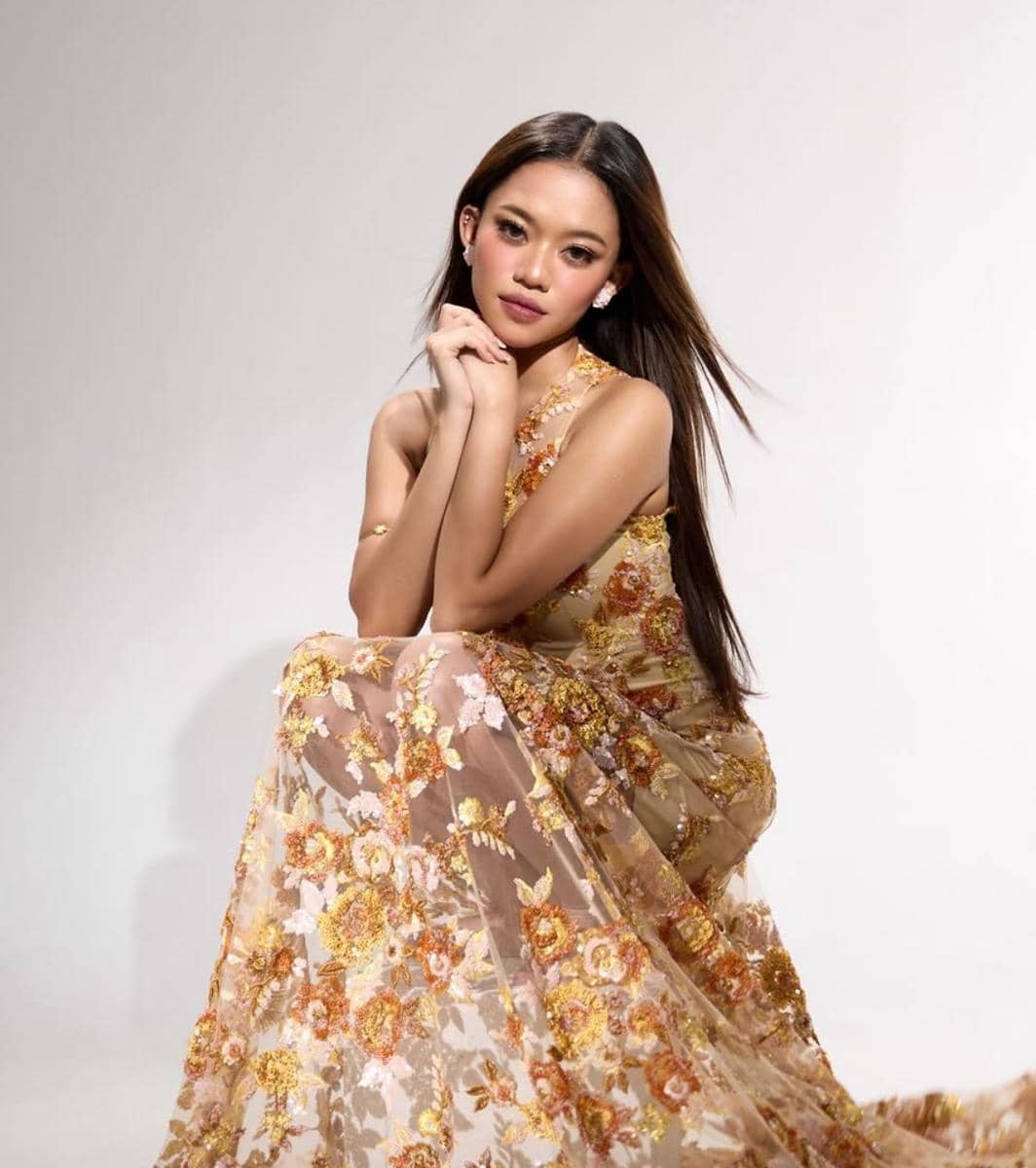 Pemotretan Ummi Quary bak model profesional