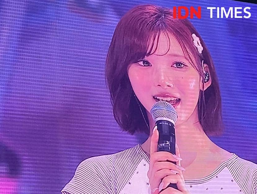 potret fan meeting Hearts2Hearts di Tennis Indoor Senayan, Sabtu (28/3/2026) 