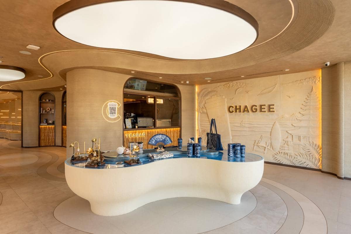 Area Display Merchandise di CHAGEE SANDBAR, Discovery Mall Bali.jpeg