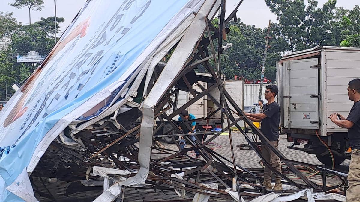 Pengakuan Pengelola Rekalme Roboh di Simpang Empat Buahbatu