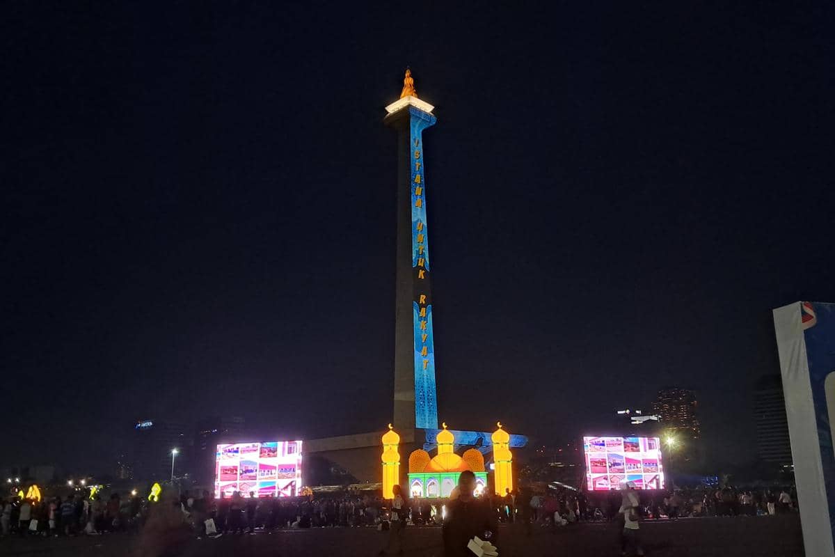 Pasar Murah Prabowo di Monas Dihadiri 100 Ribu Pengunjung hingga Malam