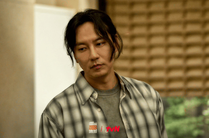 Kim Nam Gil di drama Mad Concrete Dreams