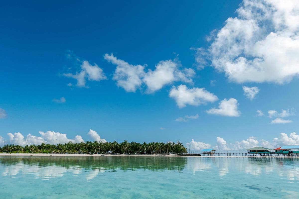 ilustrasi pulau (pexels.com/Czarinah Philline Rayray)