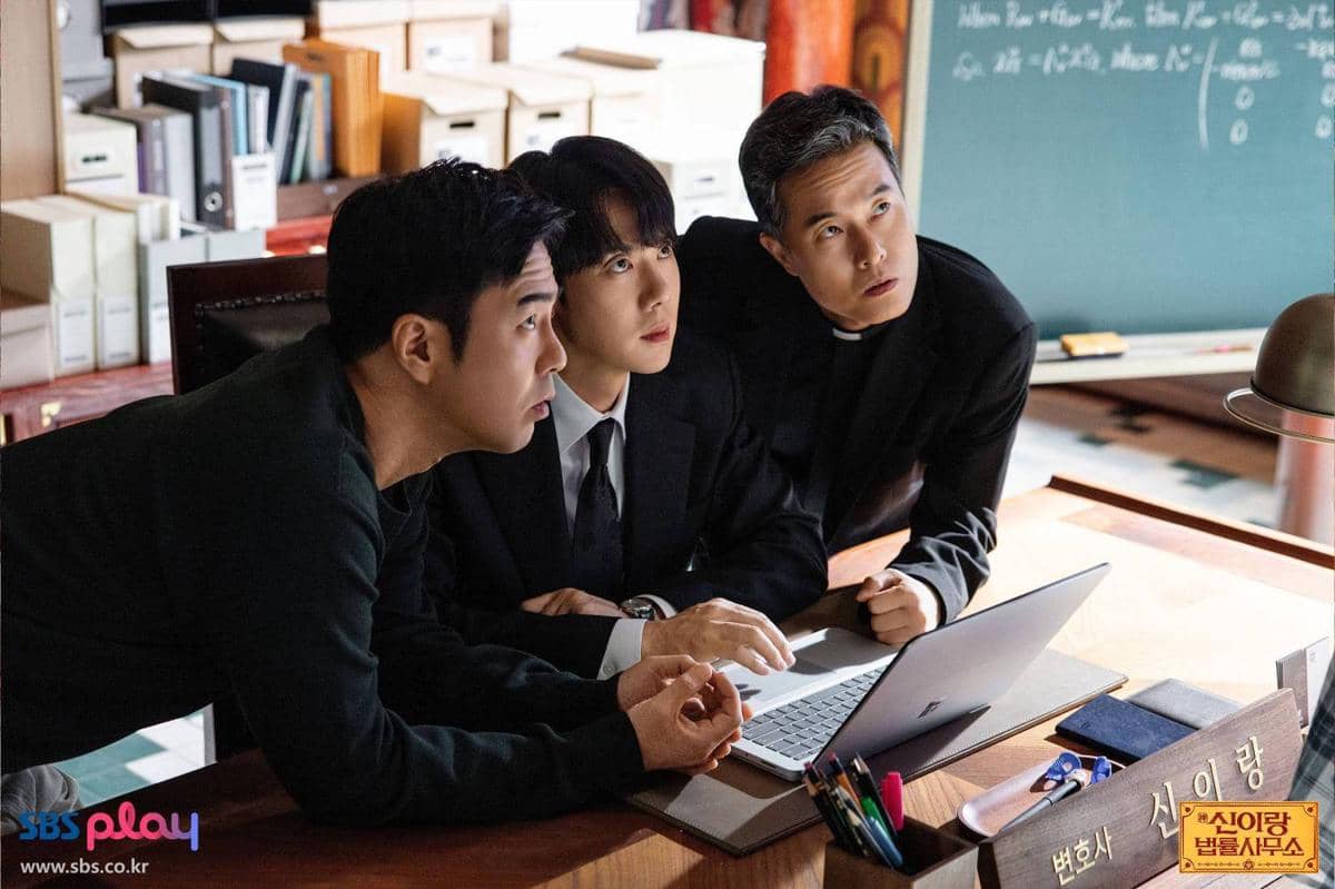 7 Cara Jadi Pengacara Hantu ala Shin I Rang di Phantom Lawyer