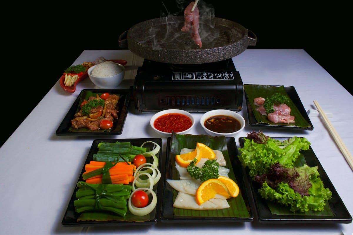 Perbedaan Steamboat dan Hotpot yang Suka Dianggap Sama