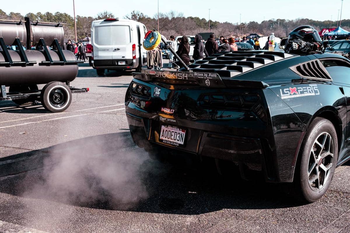 5 Penyebab Asap Mobil Diesel Berwarna Hitam dan Cara Mengatasinya