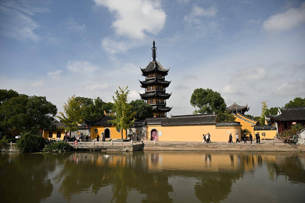 ilustrasi wisata Suzhou 