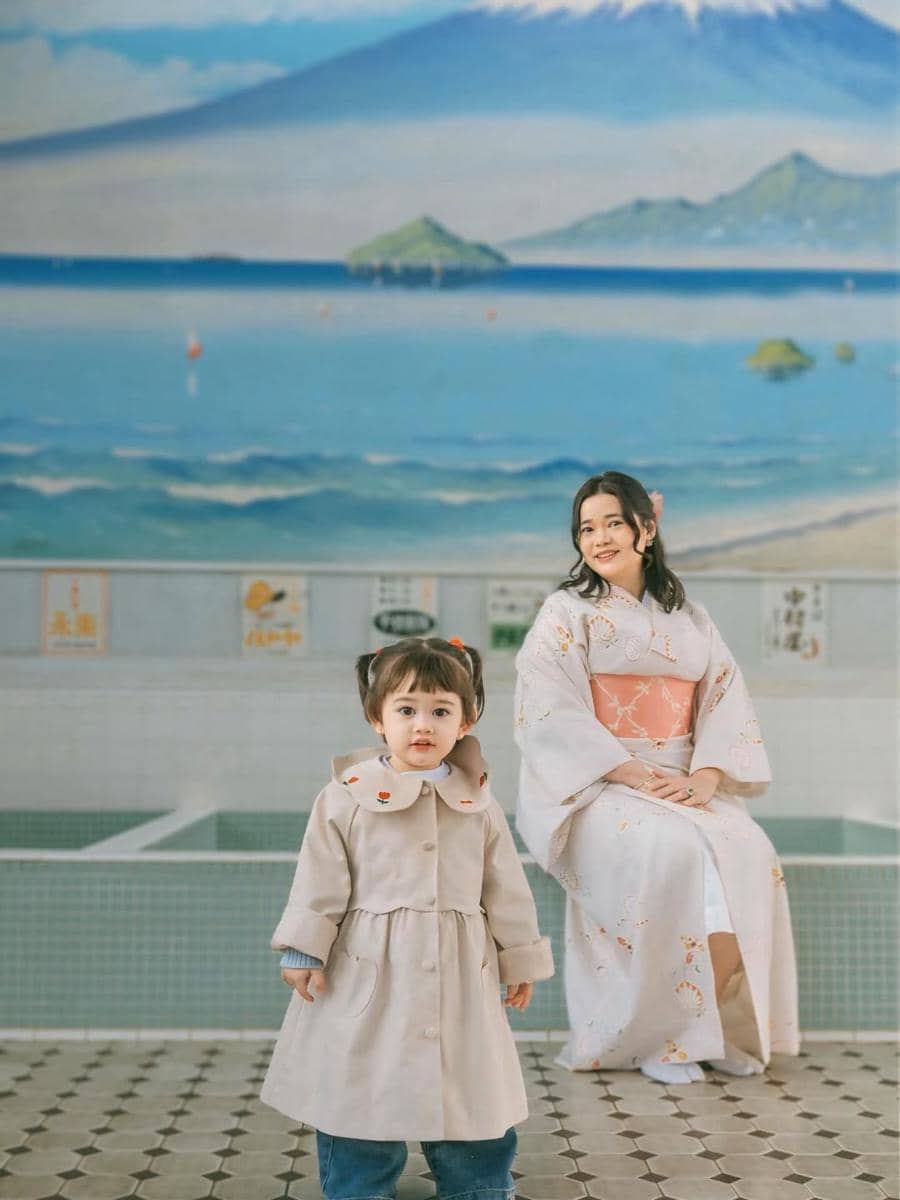 Photoshoot keluarga Denny Sumargo di Jepang