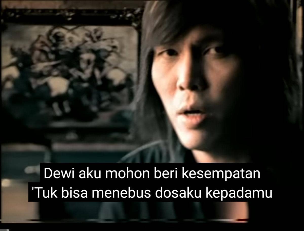 cuplikan video klip "Dewi"