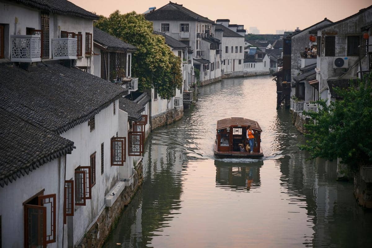 ilustrasi wisata Suzhou 
