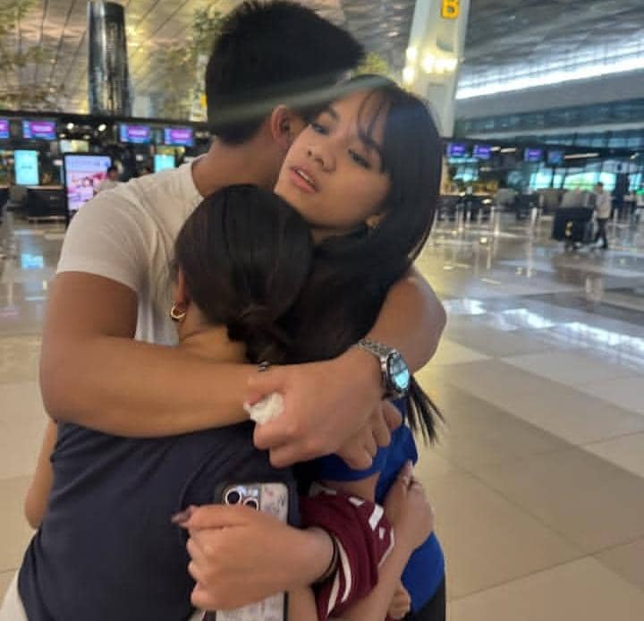 potret keluarga Nola B3 antar Neona Ayu ikut school immersion