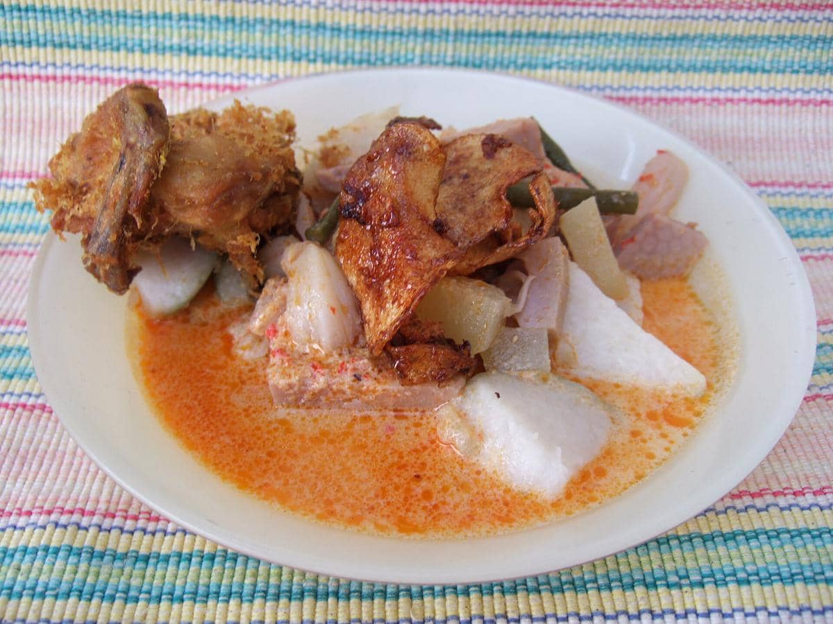 Resep Ketupat Sayur Tauco Medan yang Gurihnya Medok