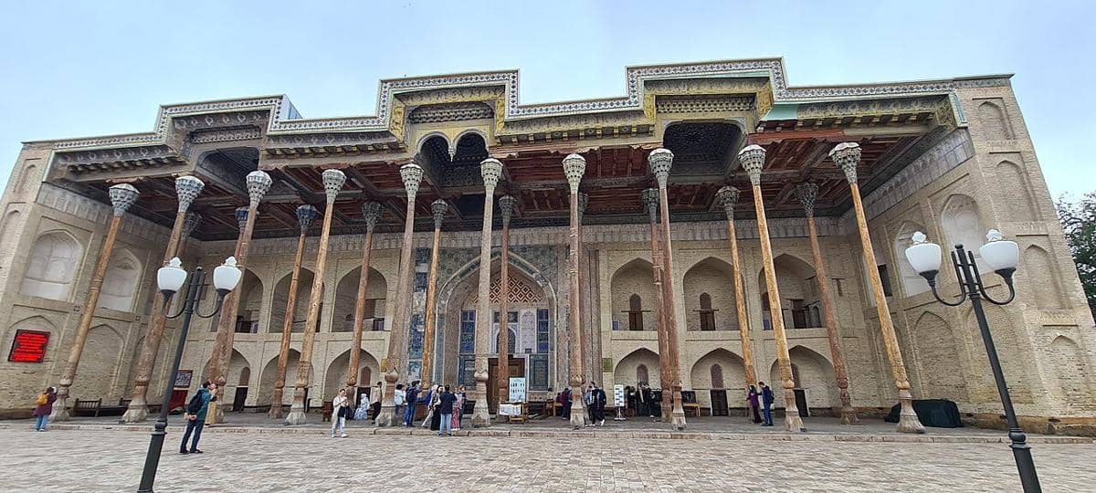 3 Fakta Masjid Bolo Hauz, Permata Arsitektur Asia Tengah
