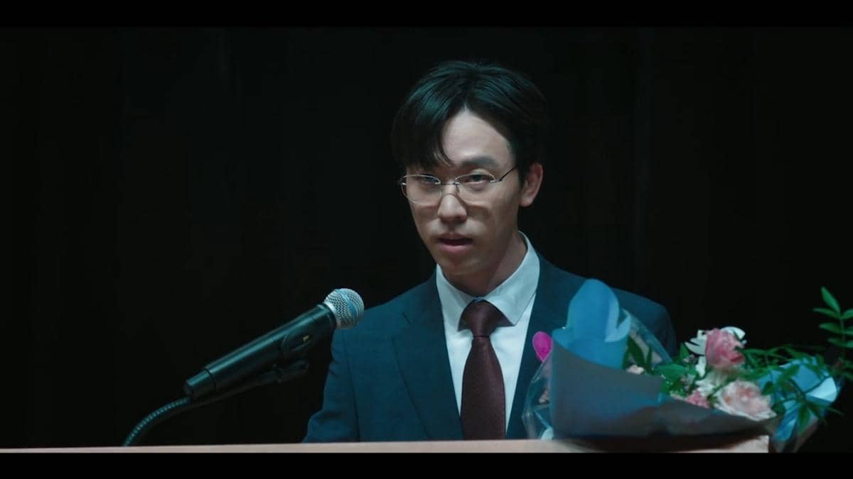 Uhm Jun Gi di drama Phantom Lawyer