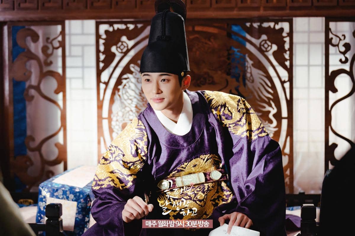 cuplikan drama Moonshine