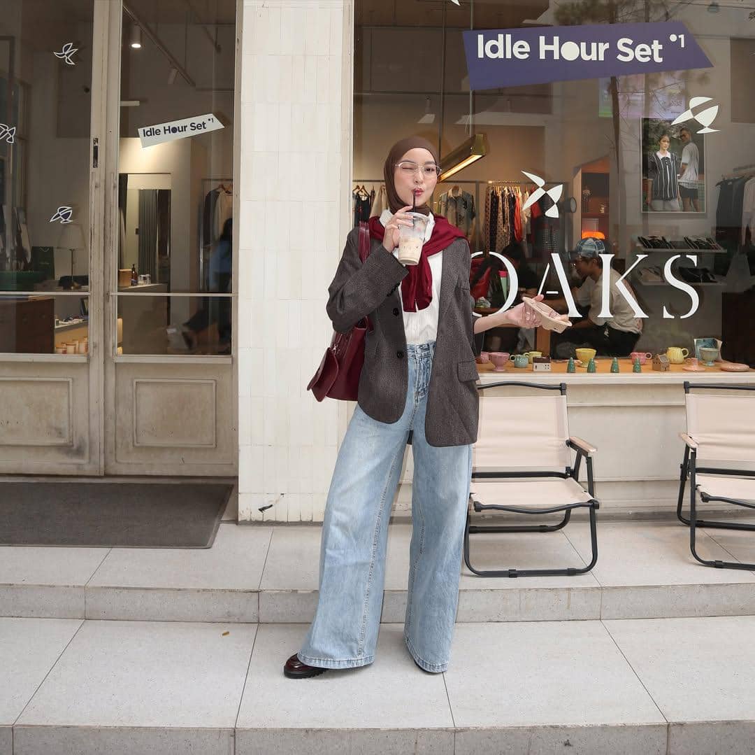 OOTD Blue Jeans ala Sadrina Octadelya