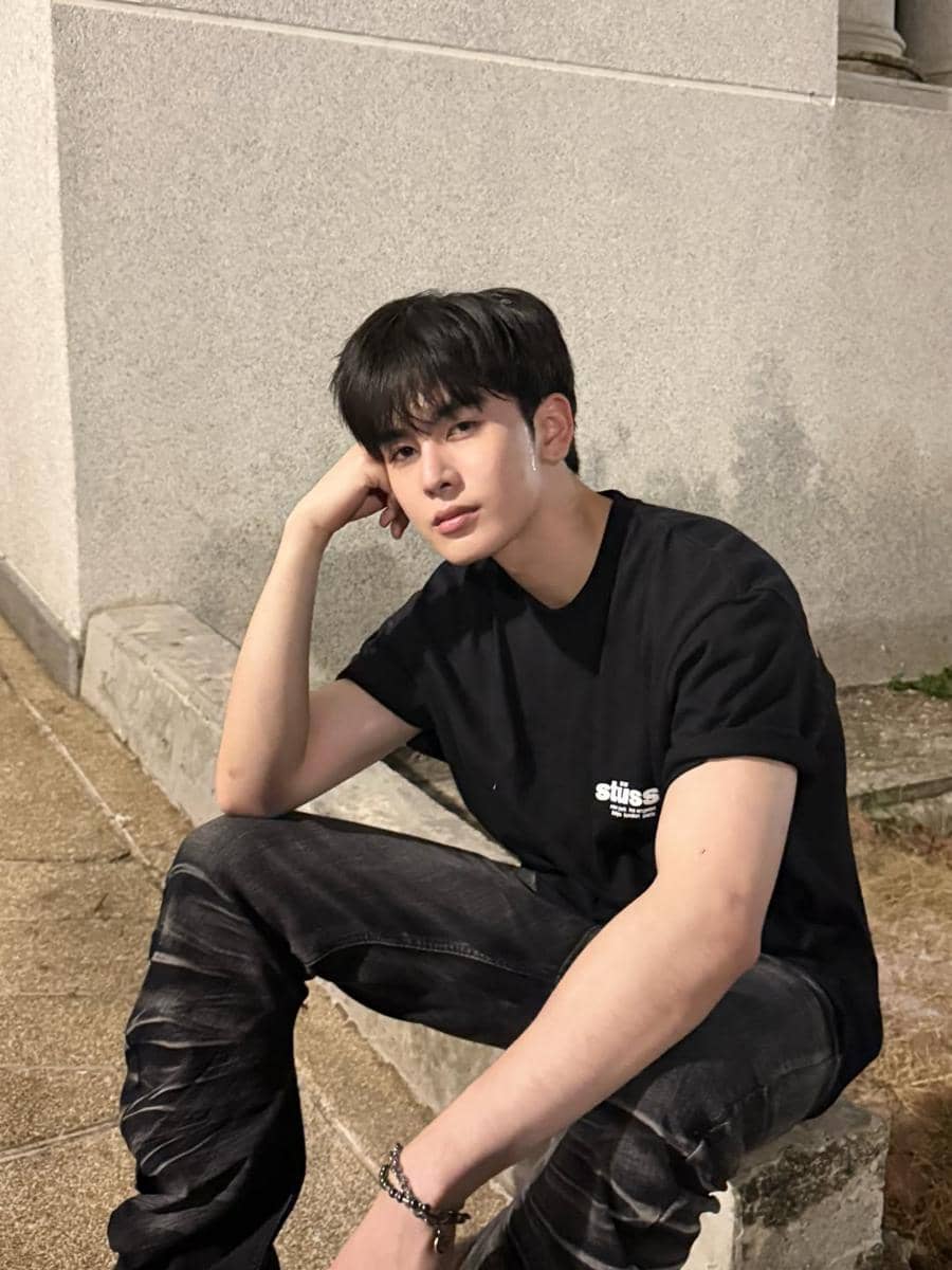 OOTD Night Out ala Santa Pongsapak