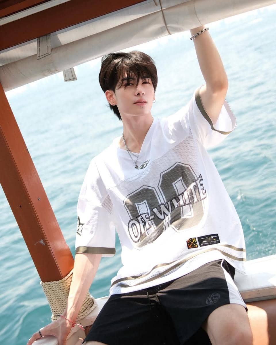 OOTD Liburan ala Santa Pongsapak