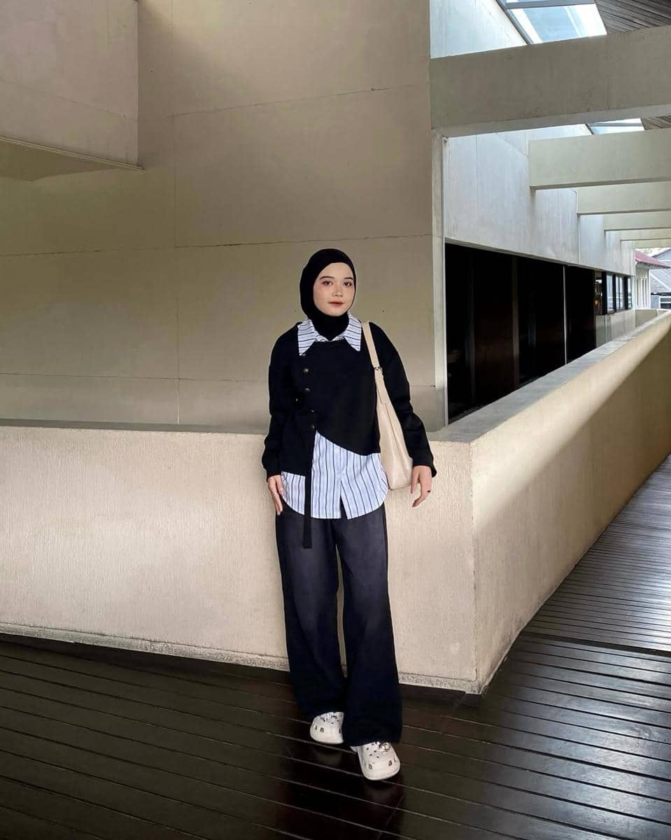 OOTD Berkerah ala Novi Akmalya