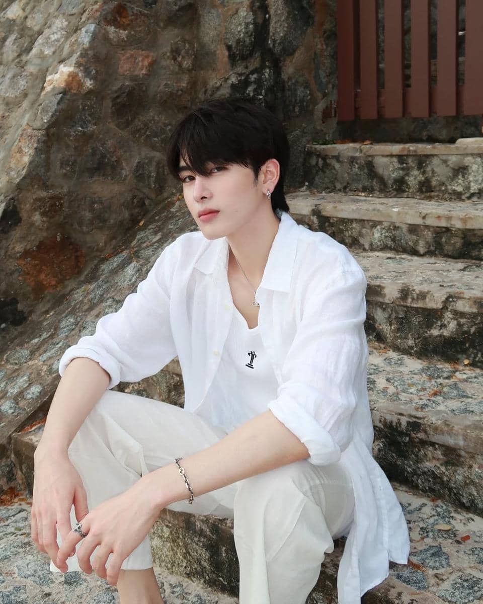 OOTD Liburan ala Santa Pongsapak