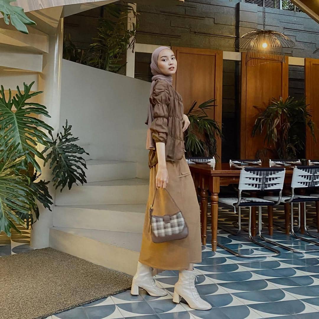 OOTD Nuansa Cokelat ala Sadrina Octadelya
