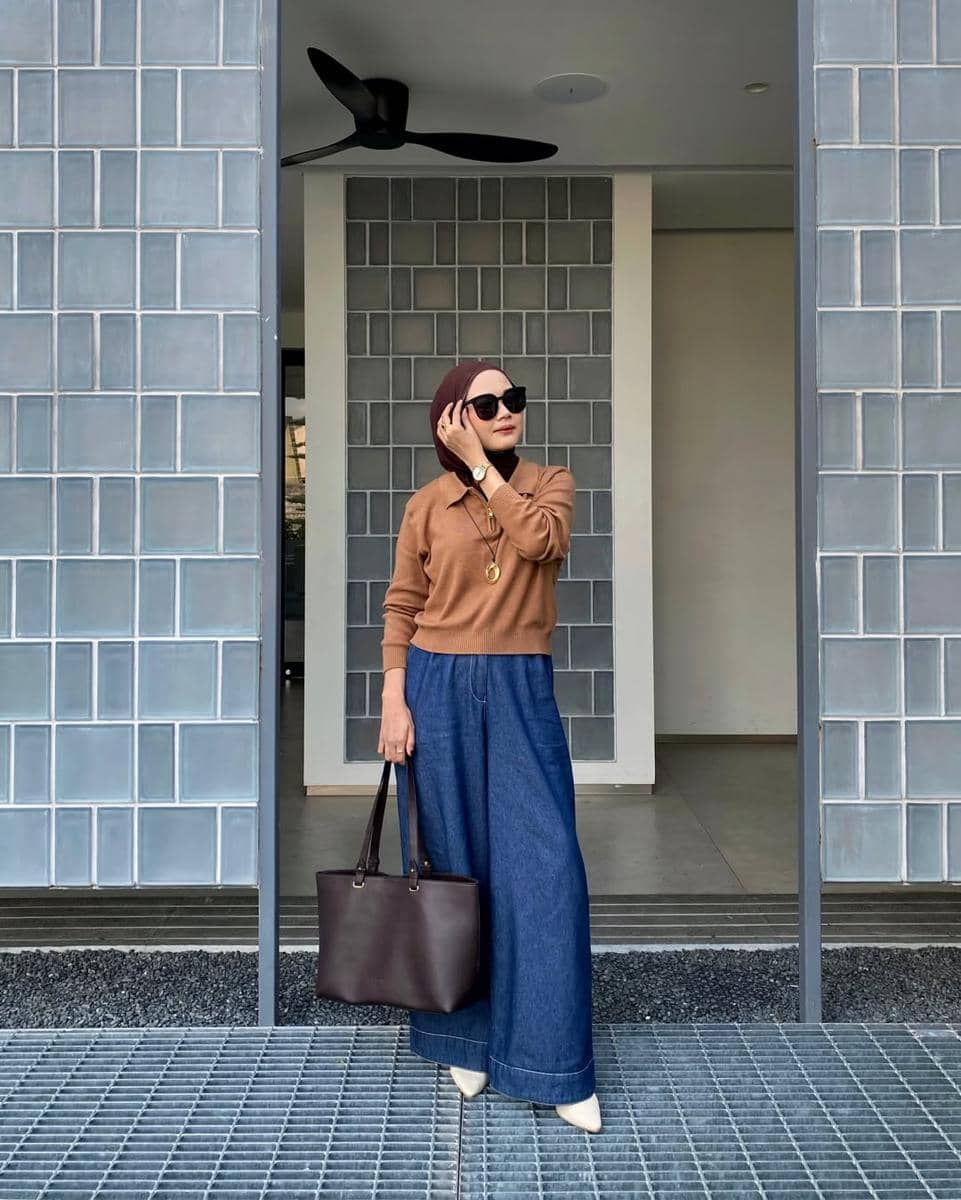 OOTD Berkerah ala Novi Akmalya