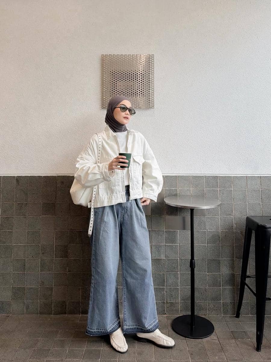 OOTD Coffee Hopping ala Anggita Kusuma