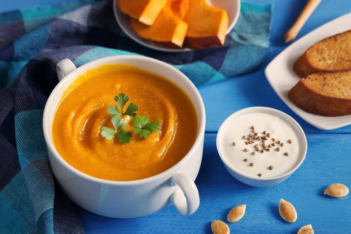 ilustrasi carrot soup
