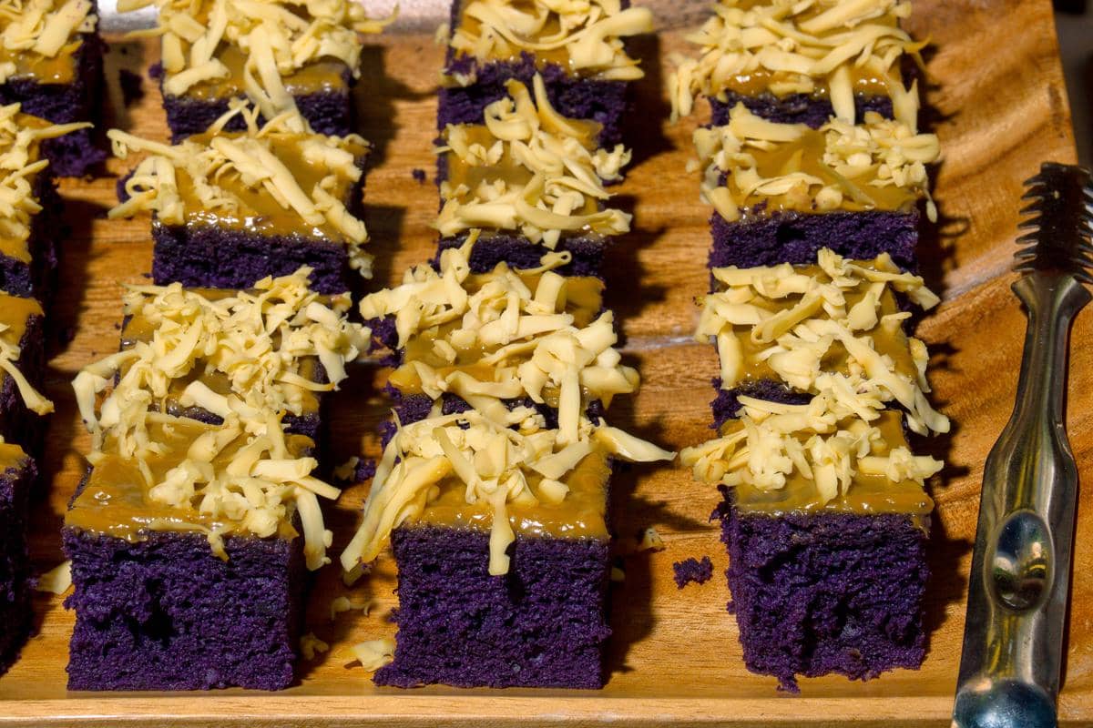 Resep Ube Yema Cake Kukus yang Moist dan Creamy