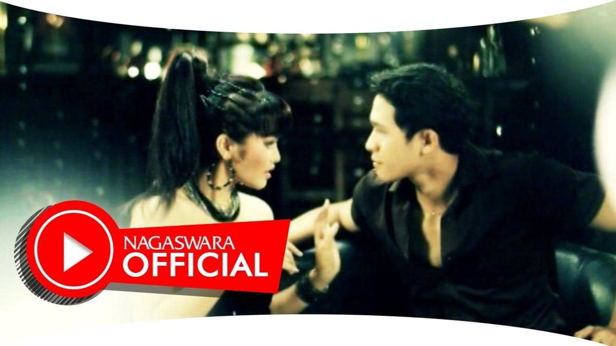cuplikan video klip "Jangan Buru Buru"
