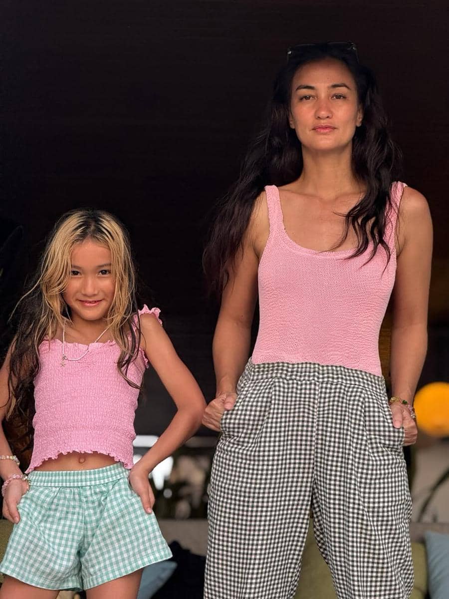 Rio Dewanto dan keluarga liburan