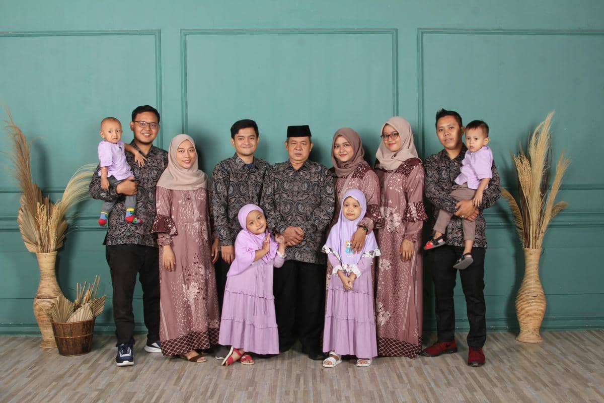 ilustrasi foto keluarga