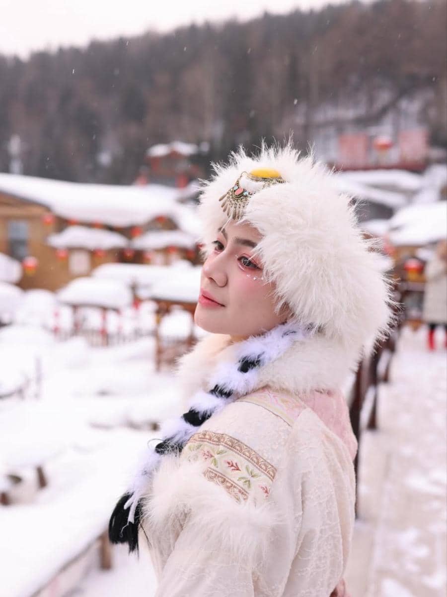 Felicya Angelista dengan makeup douyin saat di Harbin