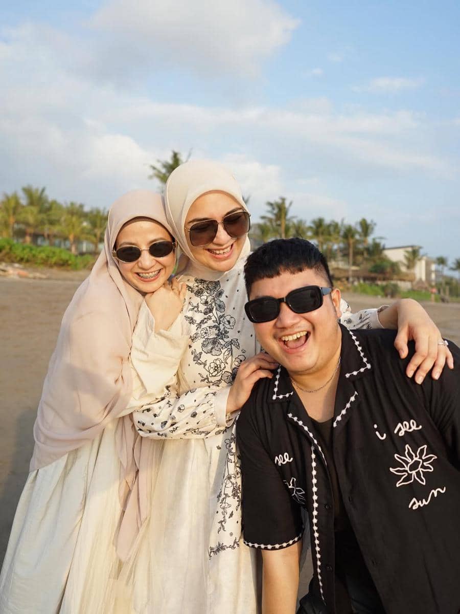 Natasha Rizky ajak keluarga liburan ke Bali