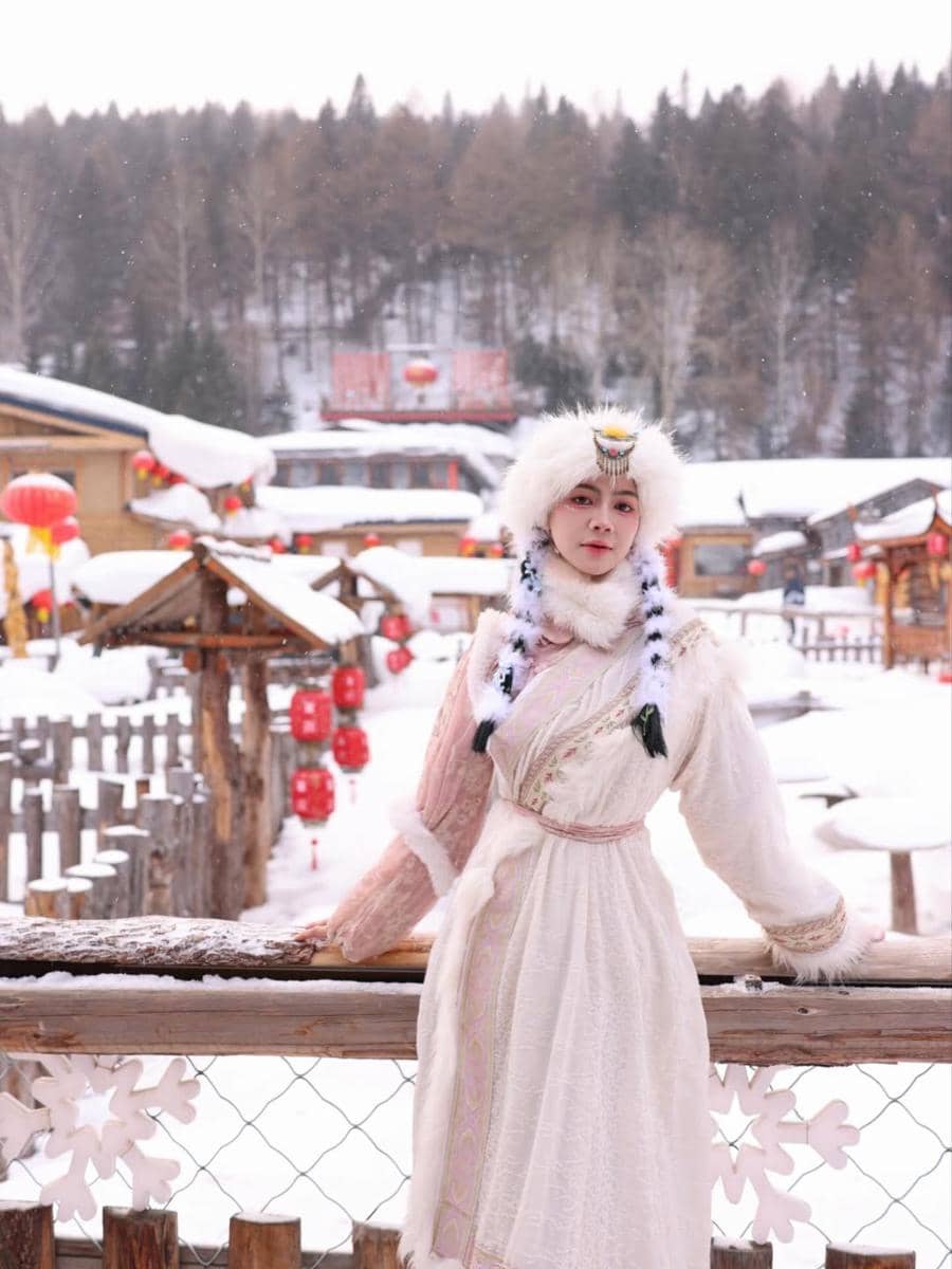 Felicya Angelista dengan makeup douyin saat di Harbin