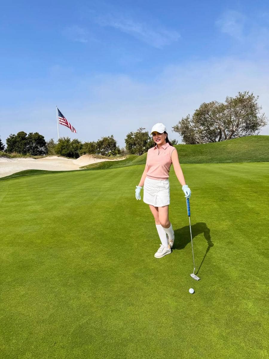 Shandy Aulia saat main golf di LA