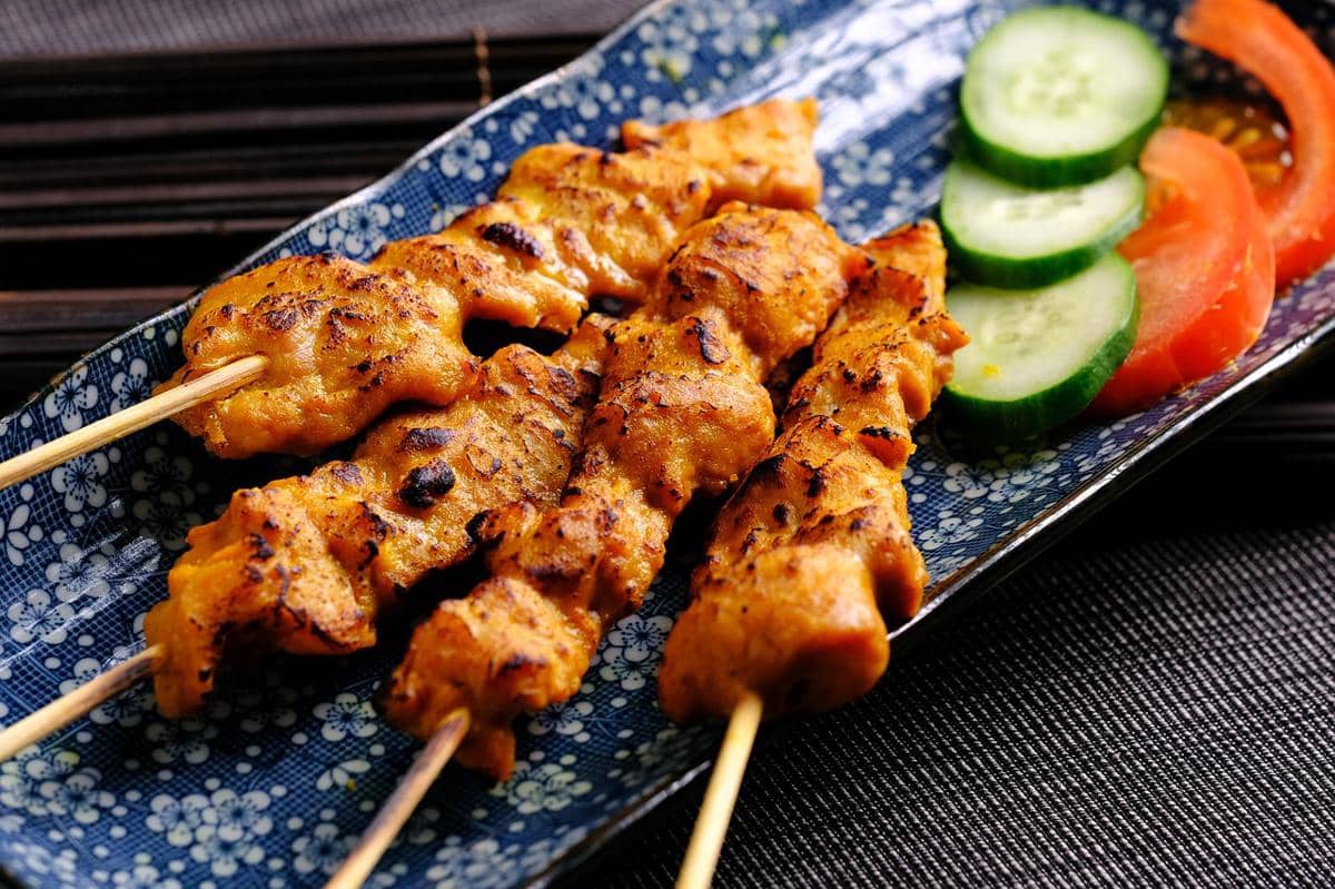 Resep Bang Bang Chicken Skewers, Sate Ayam Berbumbu Mayones