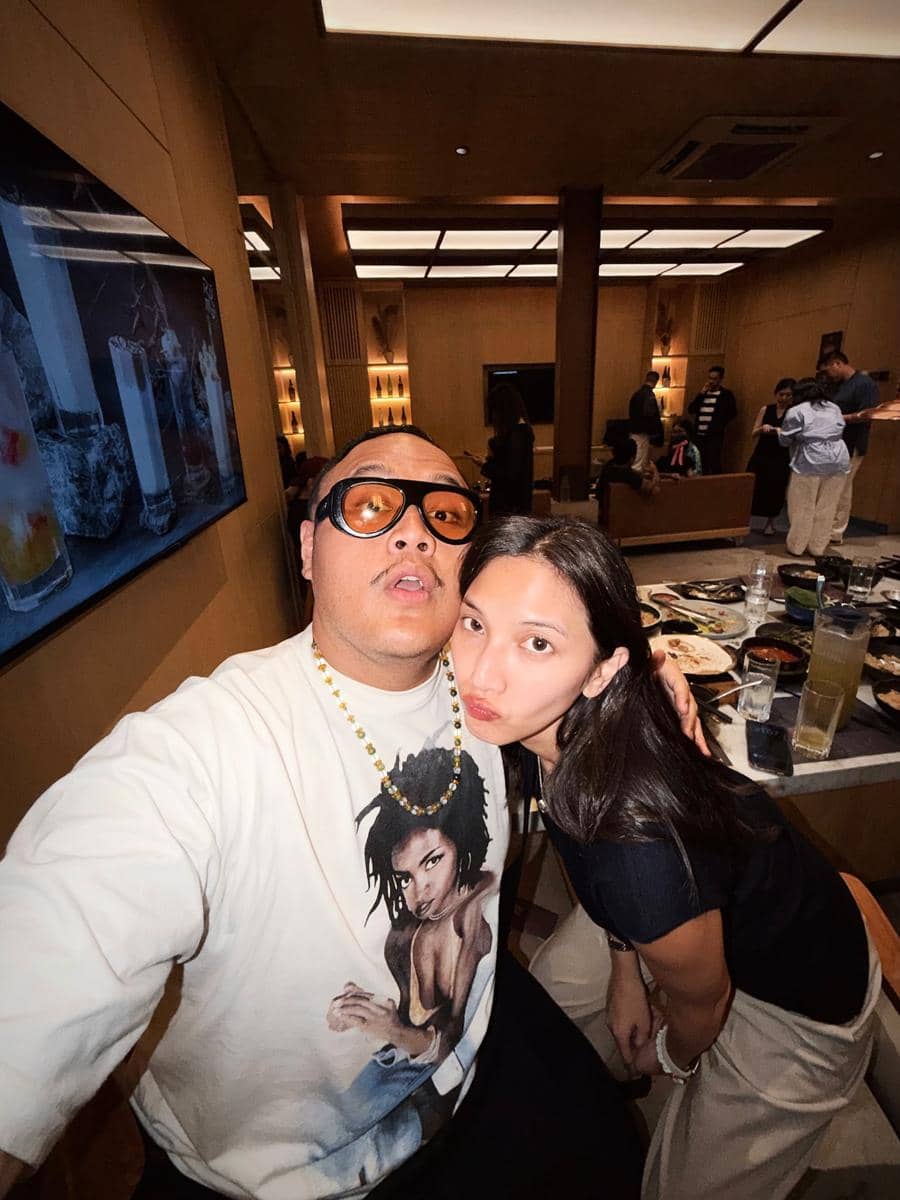 Reza Chandika dan Sheila Dara di acara peringatan ulang tahun Vidi Aldiano