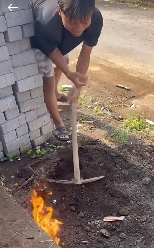 Viral Tanah Mengeluarkan Api di Denpasar Hanya Rekayasa