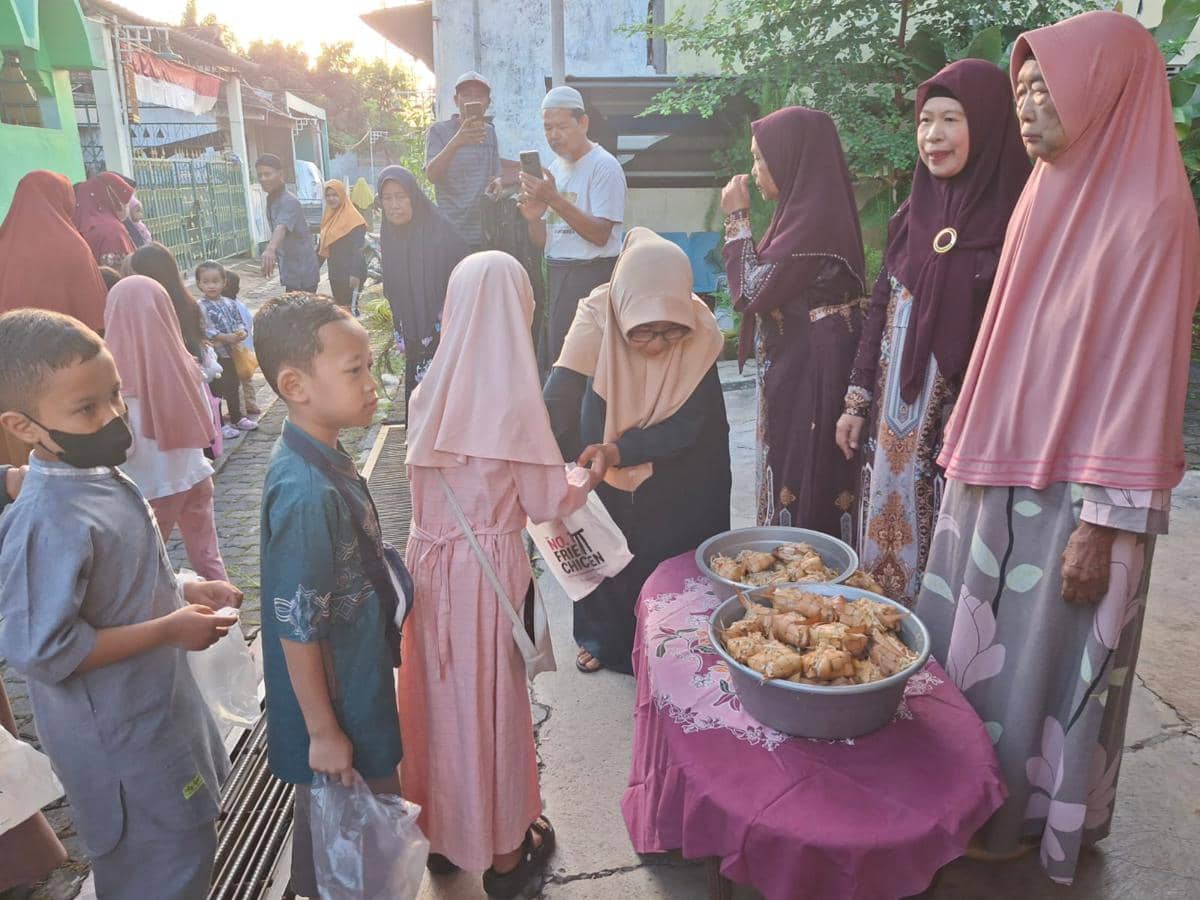 Kupat jembut, tradisi syawalan