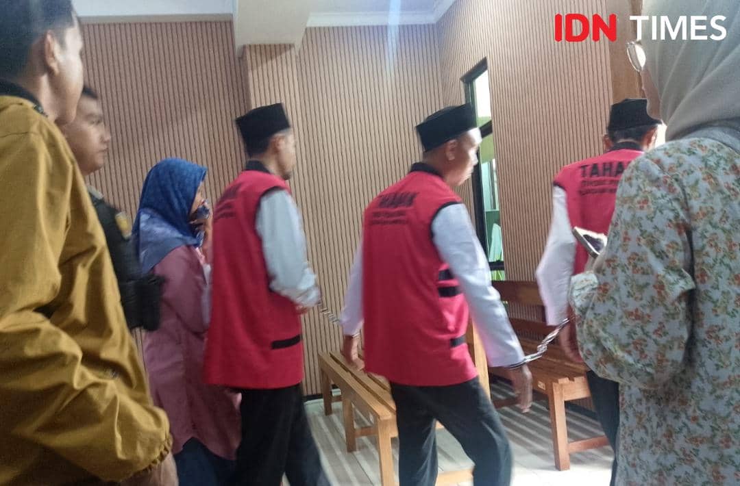 Keluarga Menangis, JPU Tuntut 3 Terdakwa Tambang Ajibarang 1 Tahun