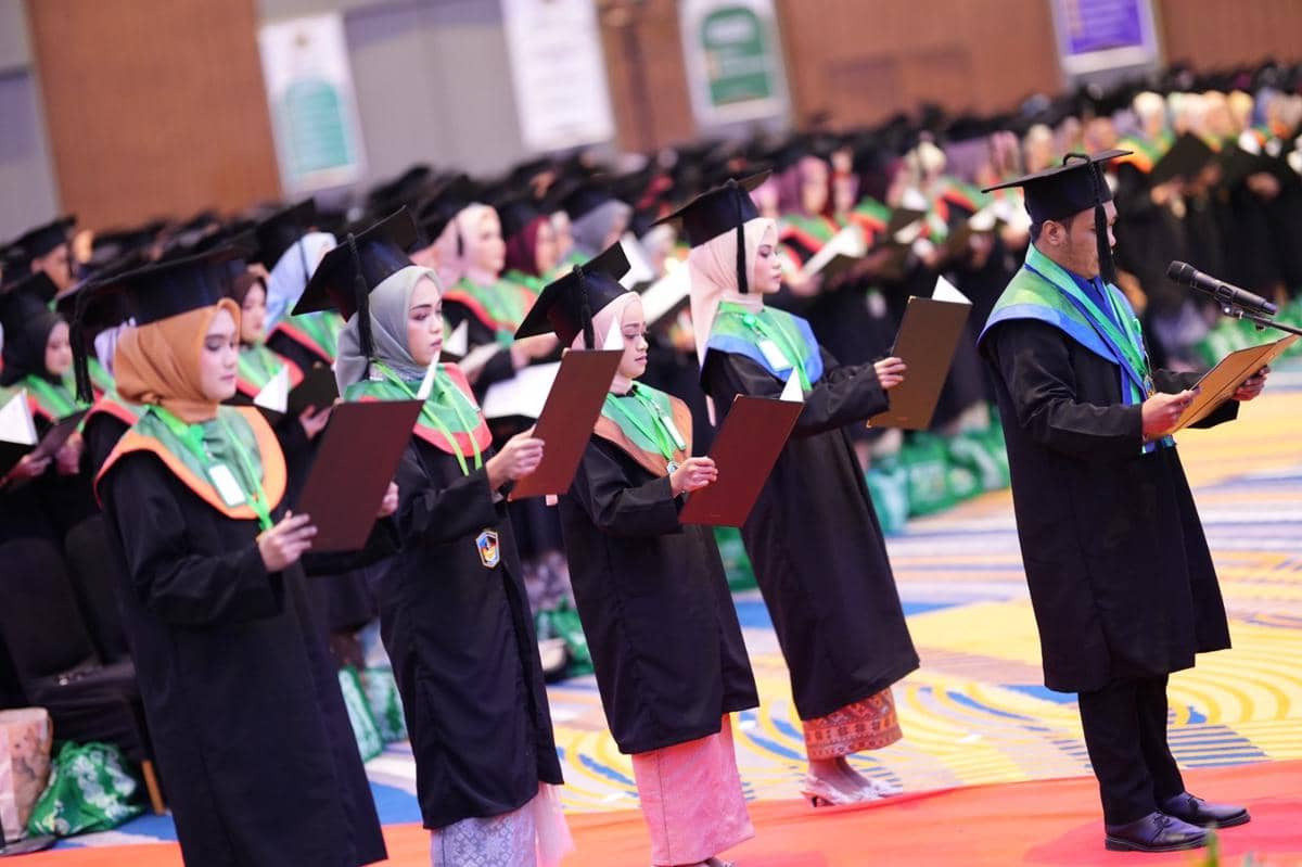 Wisudawan Universitas Muslim Indonesia. (dok. UMI)