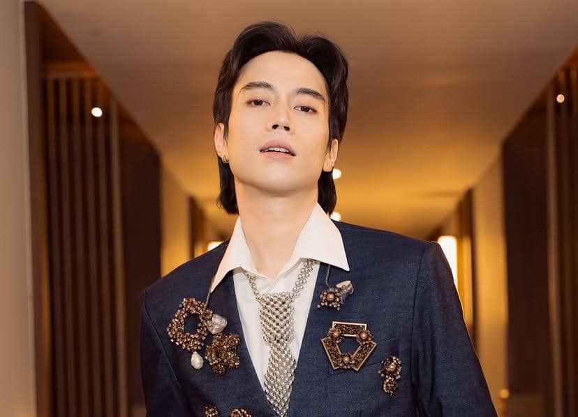 Ultah Vidi Aldiano di Makam Tuai Sorotan: Wajar atau Berlebihan?