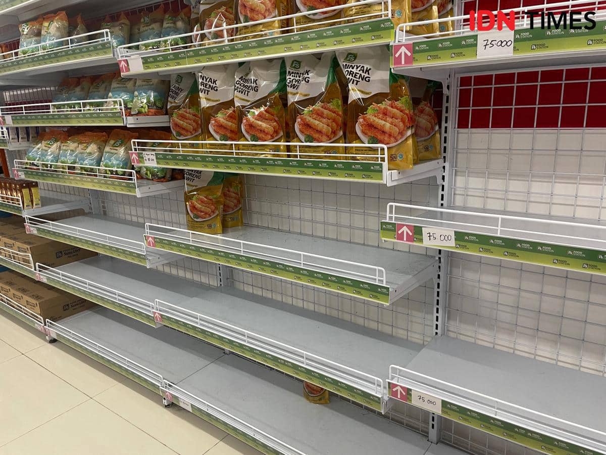 Penampakan gerai Koperasi Kelurahan Merah Putih, mirip minimarket